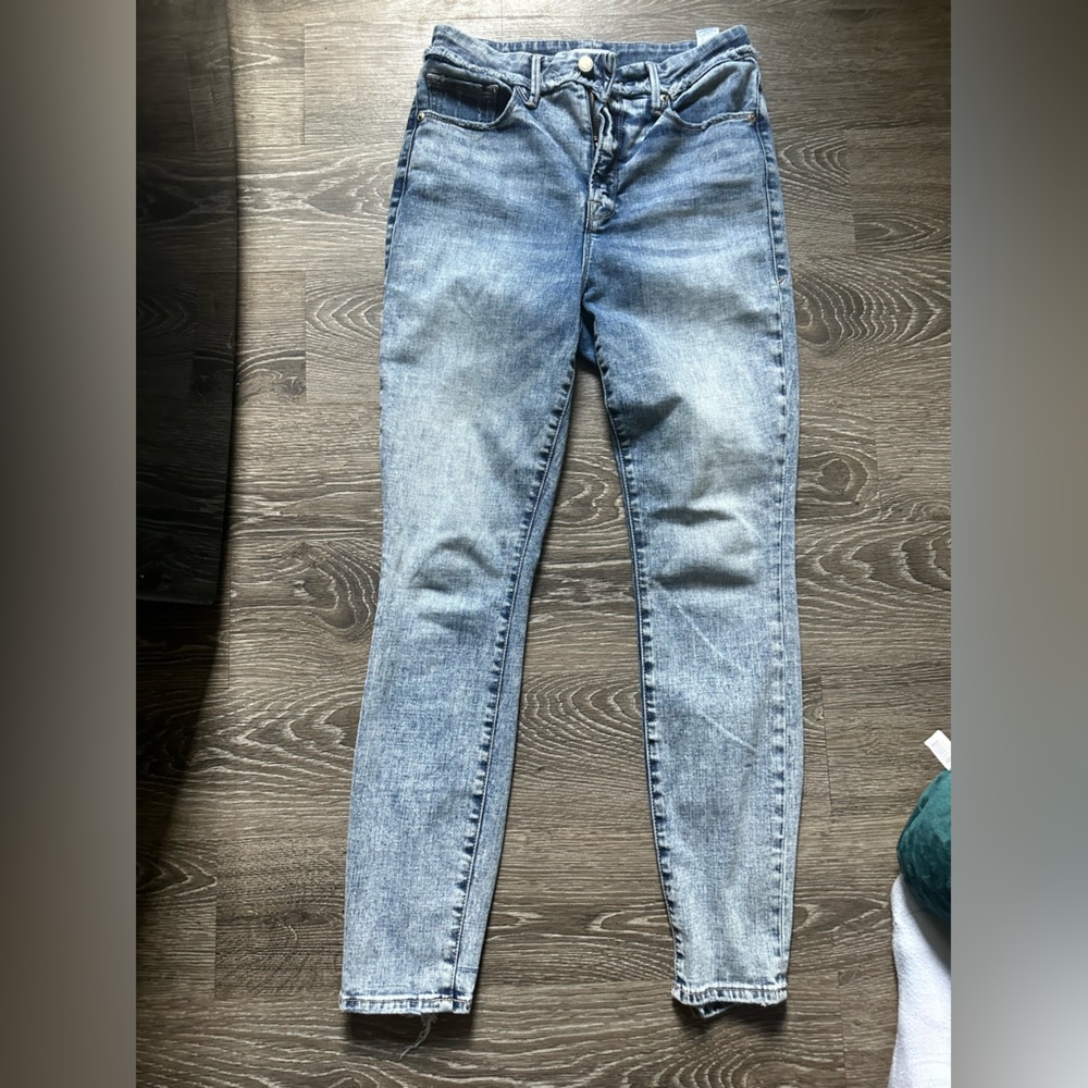 Good American Light Blue Jeans